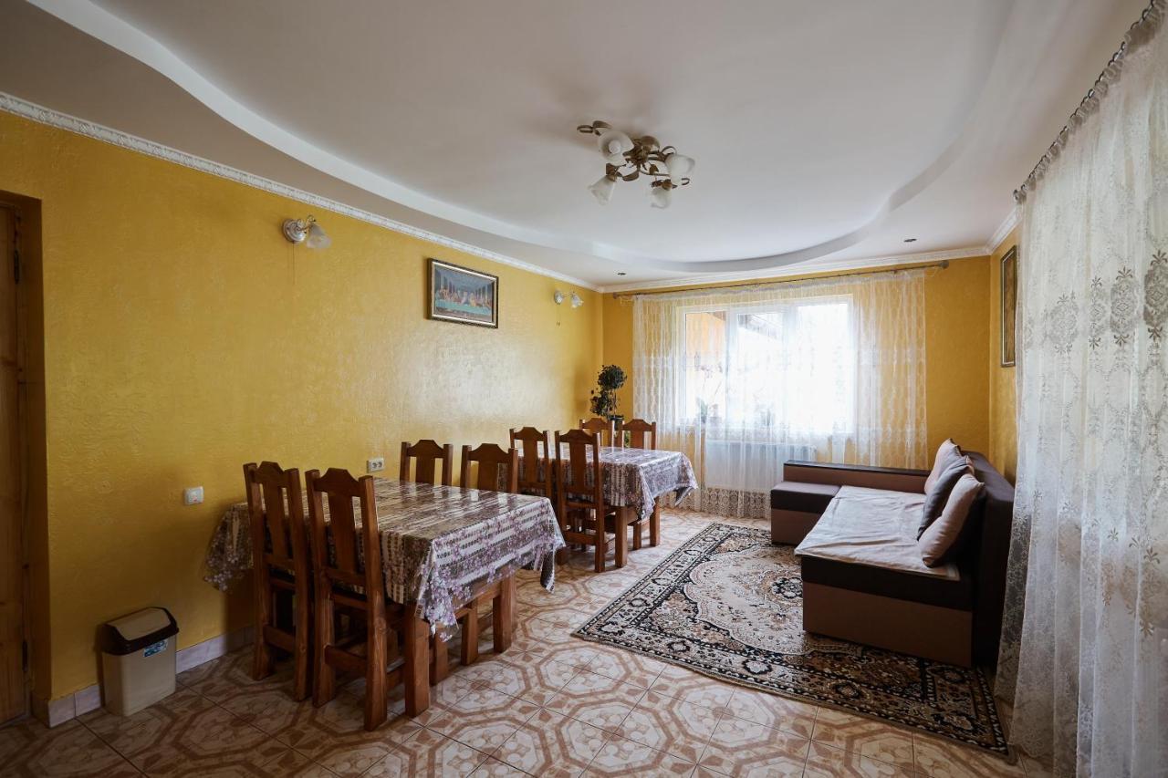 Захід Сонця Hotel Славске Екстериор снимка